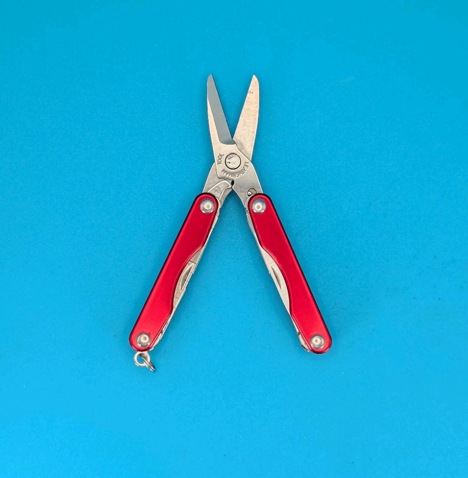 Leatherman Squirt S4 Multi-Tool, Key Ring, Retired, RED!