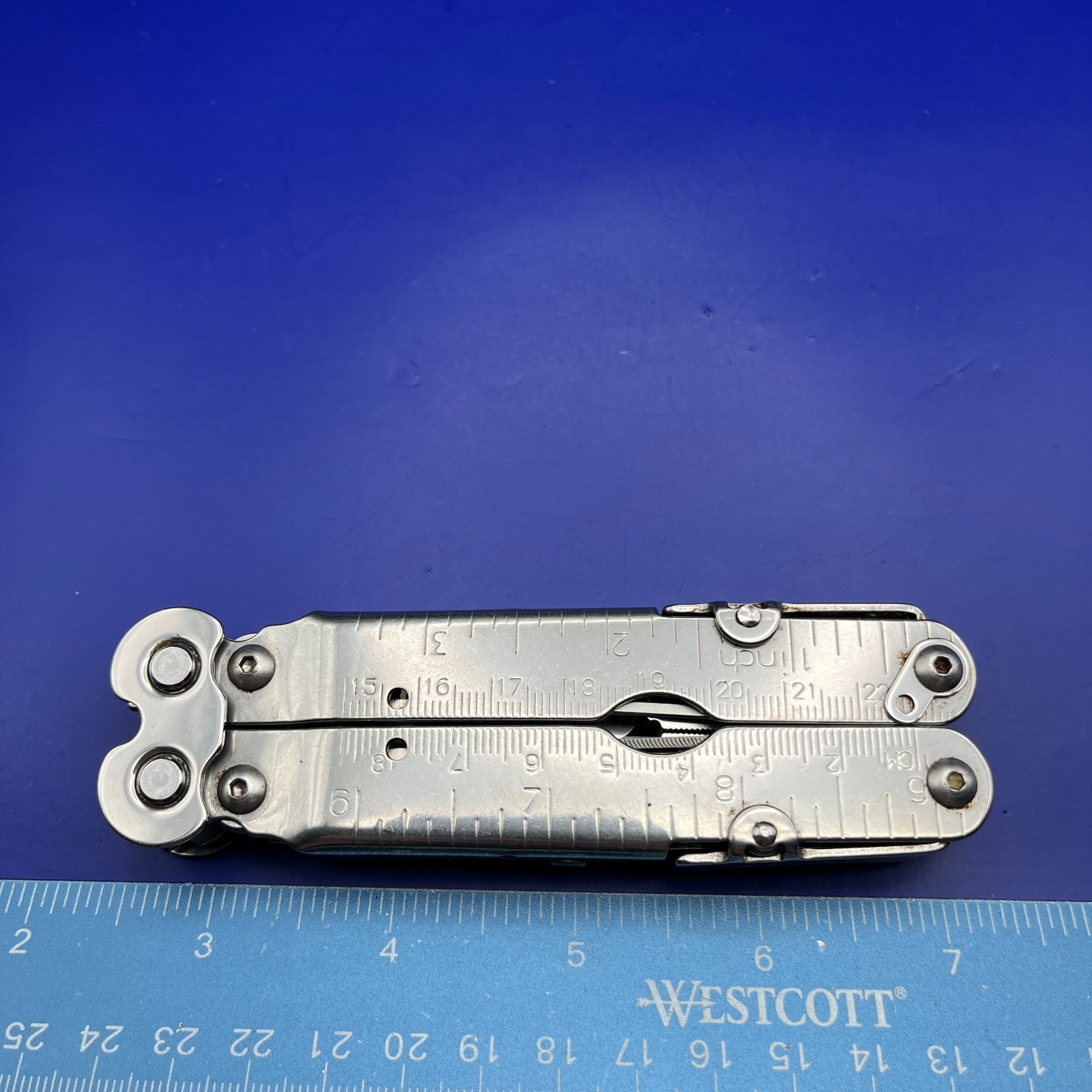 SOG PowerLock Multi Tool