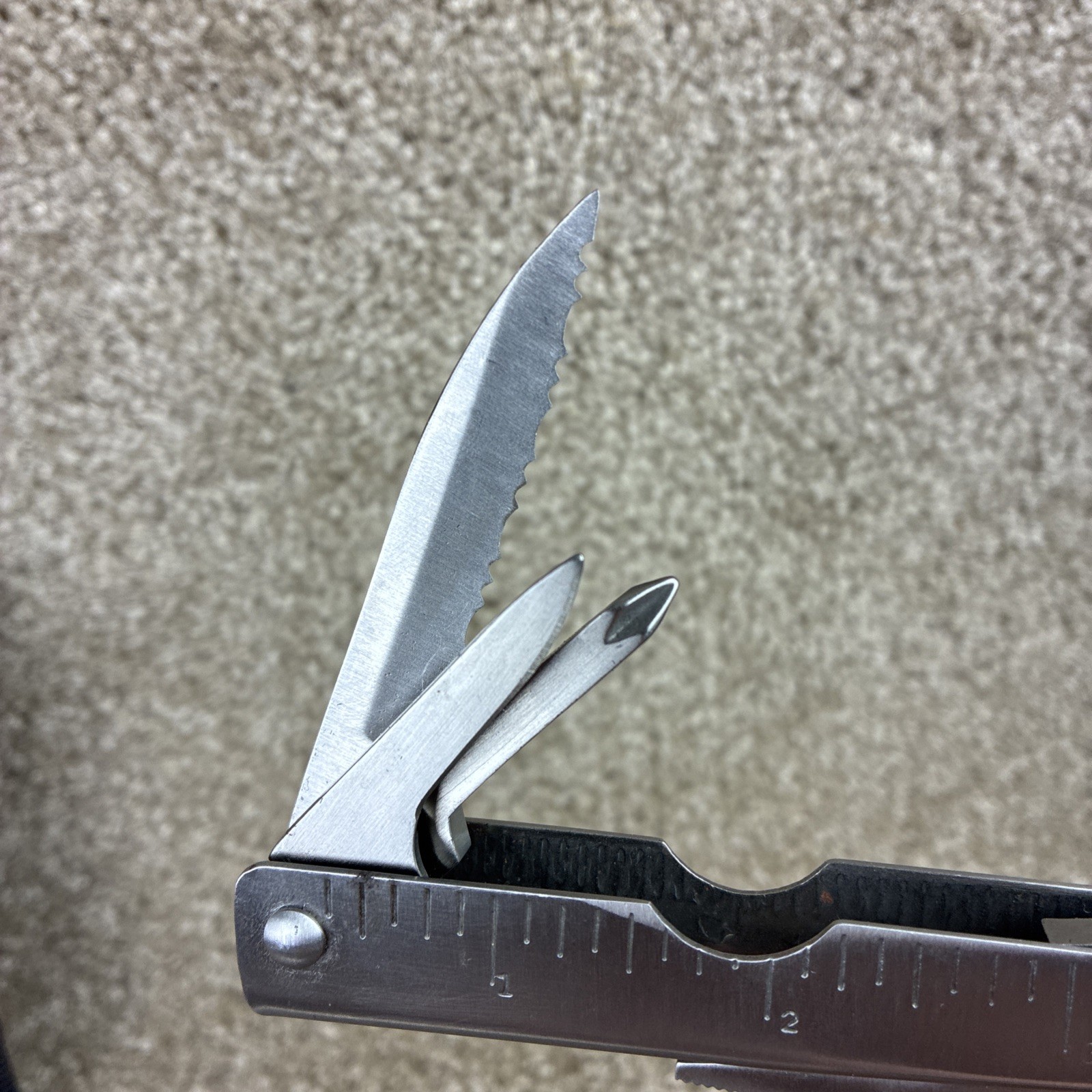 Winchester Multi Tool w/Bits And Sheath