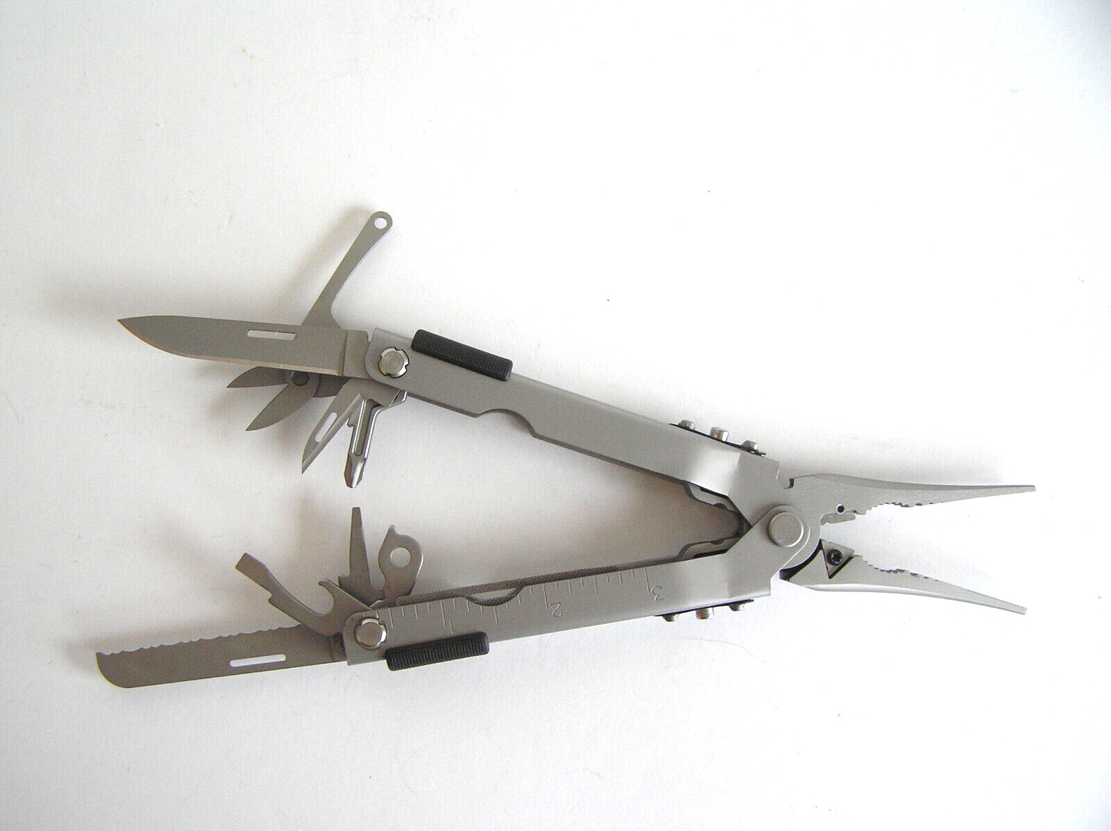 Gerber Fisherman MP600 Multi Tool w Longer Needlenose Plier & RARE Hard Case