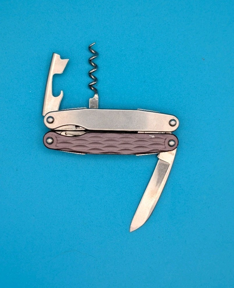 Leatherman Juice C2 Gray Knife Multi Tool! RETIRED!