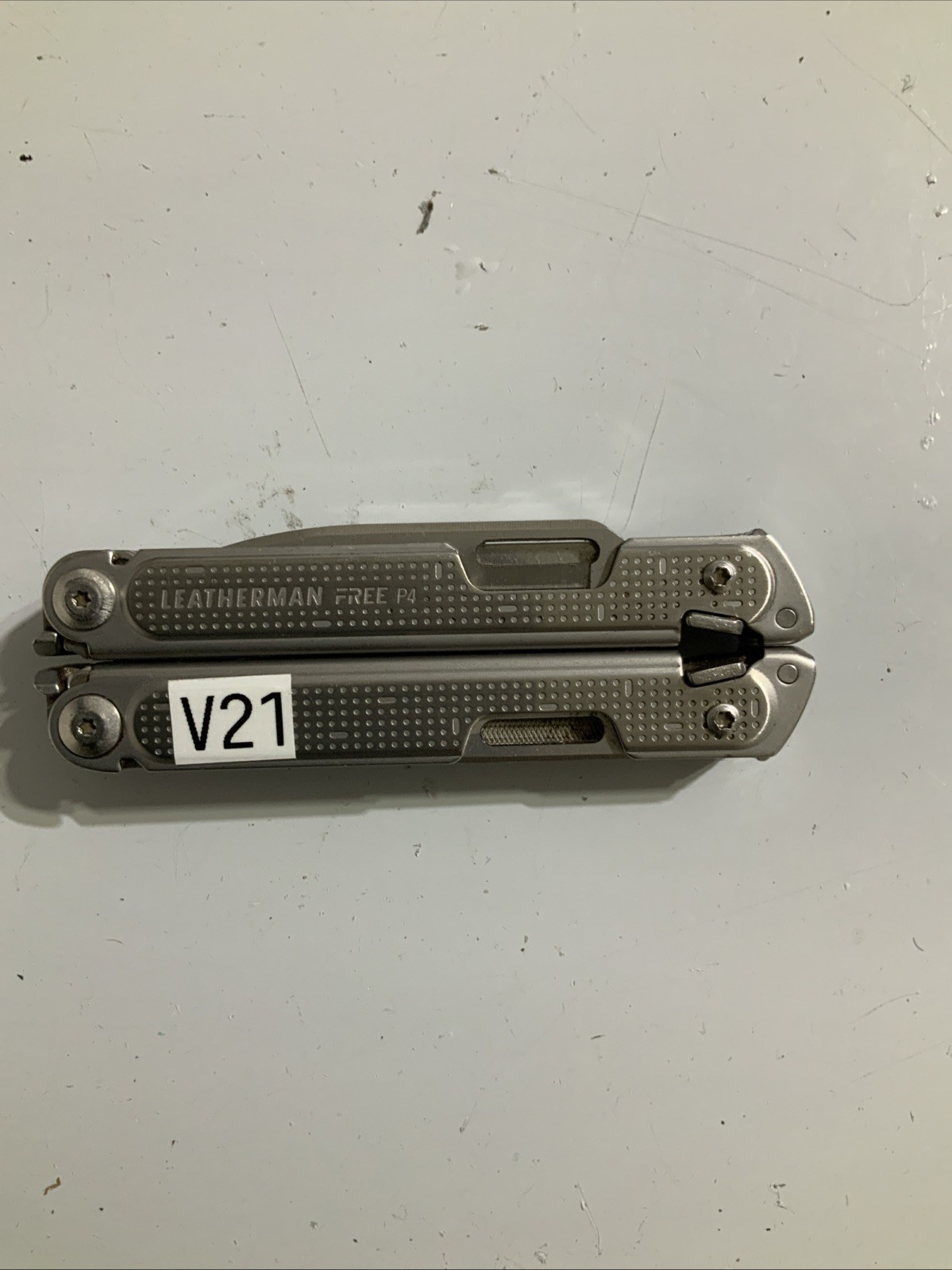 Leatherman Free P4 Stainless Steel Multi Tool Retired – V21