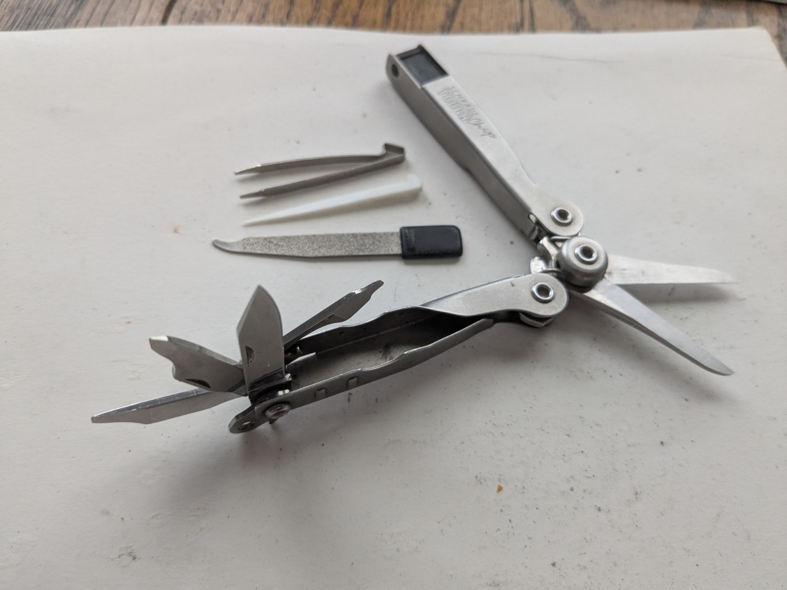Multi Tool Schrade ST2 USA Tough Chip Scissors Tweez File Toothpick Knife