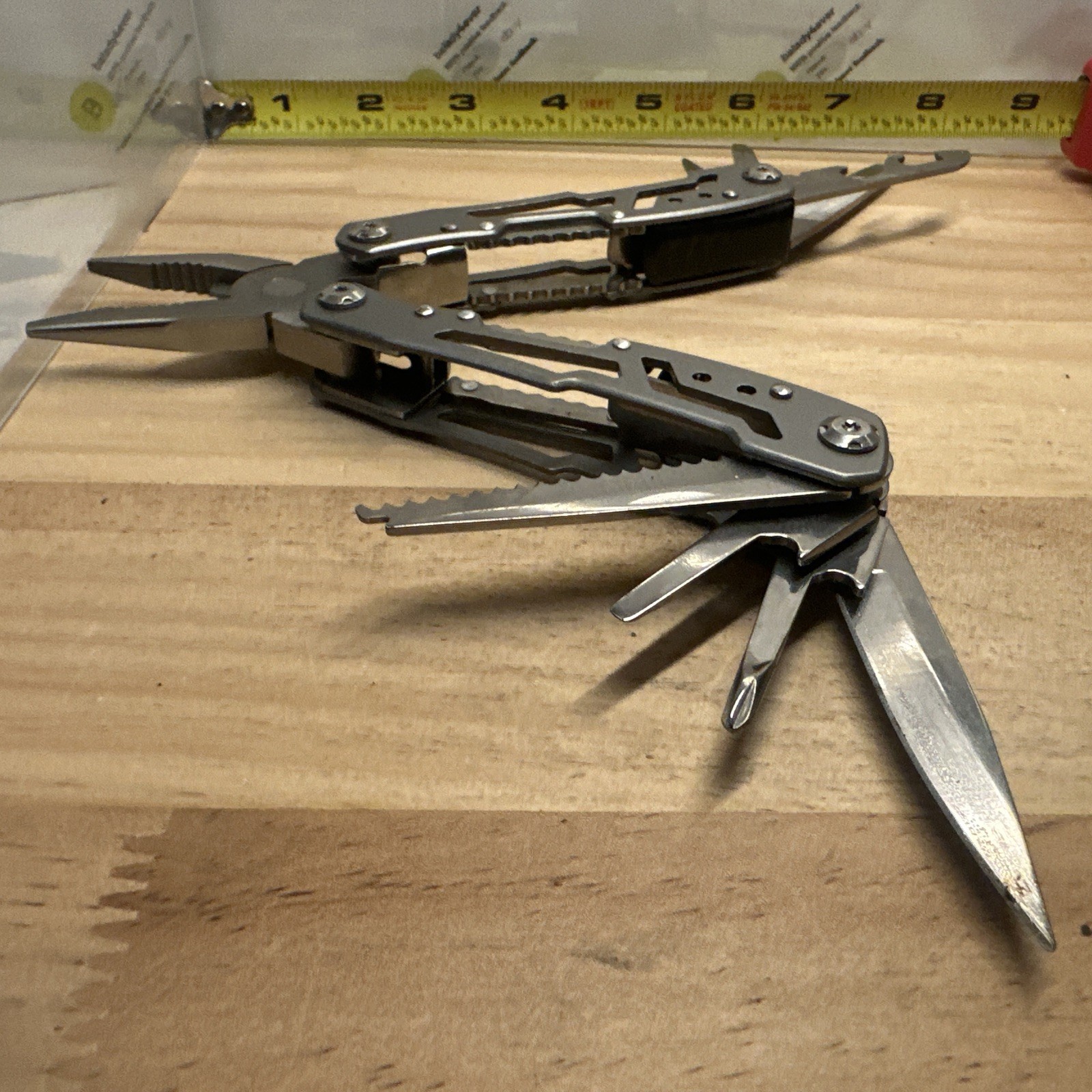 fangfo 14-in-1 Multitool-Everyday, Outdoor, Survival, Camping, Hunting & Hiking