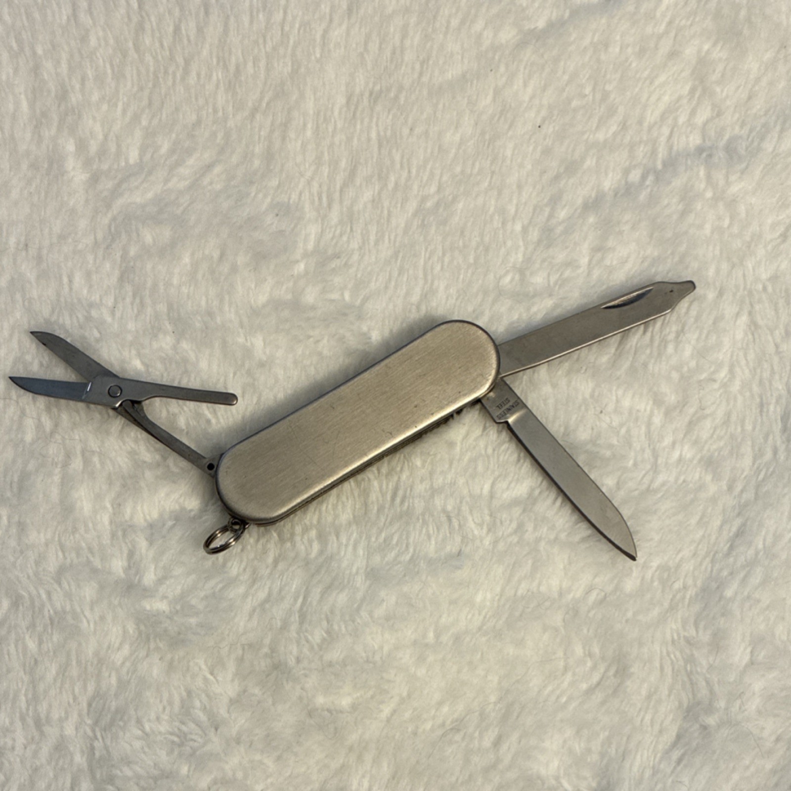 Winchester Stainless Steel 4-in-1 Multi-Tool 1.75in Blade Keyring, Silver