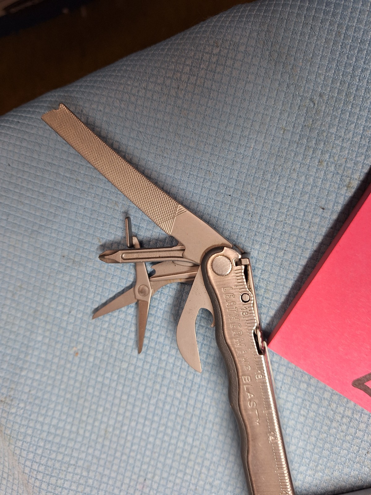 1 Leatherman BLAST Multi Tool Fishing Hunting Camping EXCELLENT LOT H17