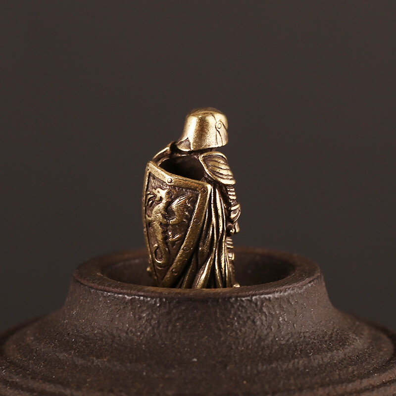 Creative Small Brass Knight Keychain Pendant Pendant EDC