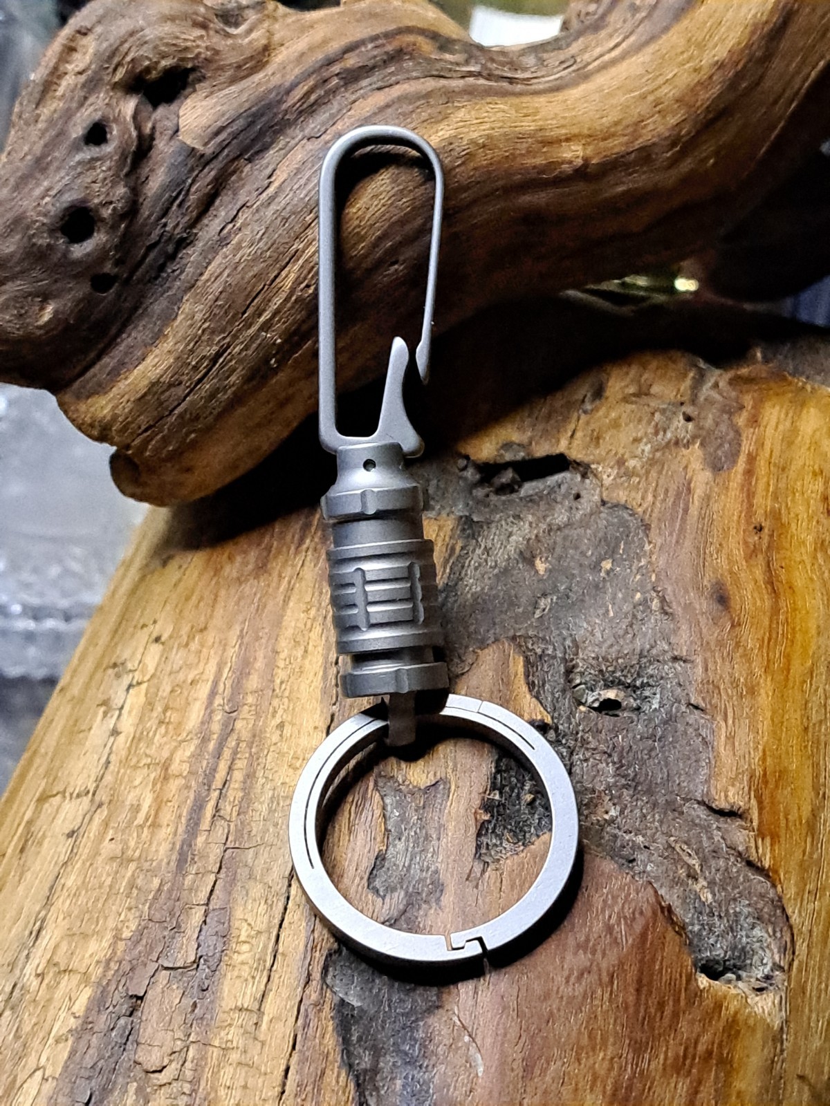 EDC Titanium Keychain Belt Loop Clip Quick-Release With Built-in Box Opener