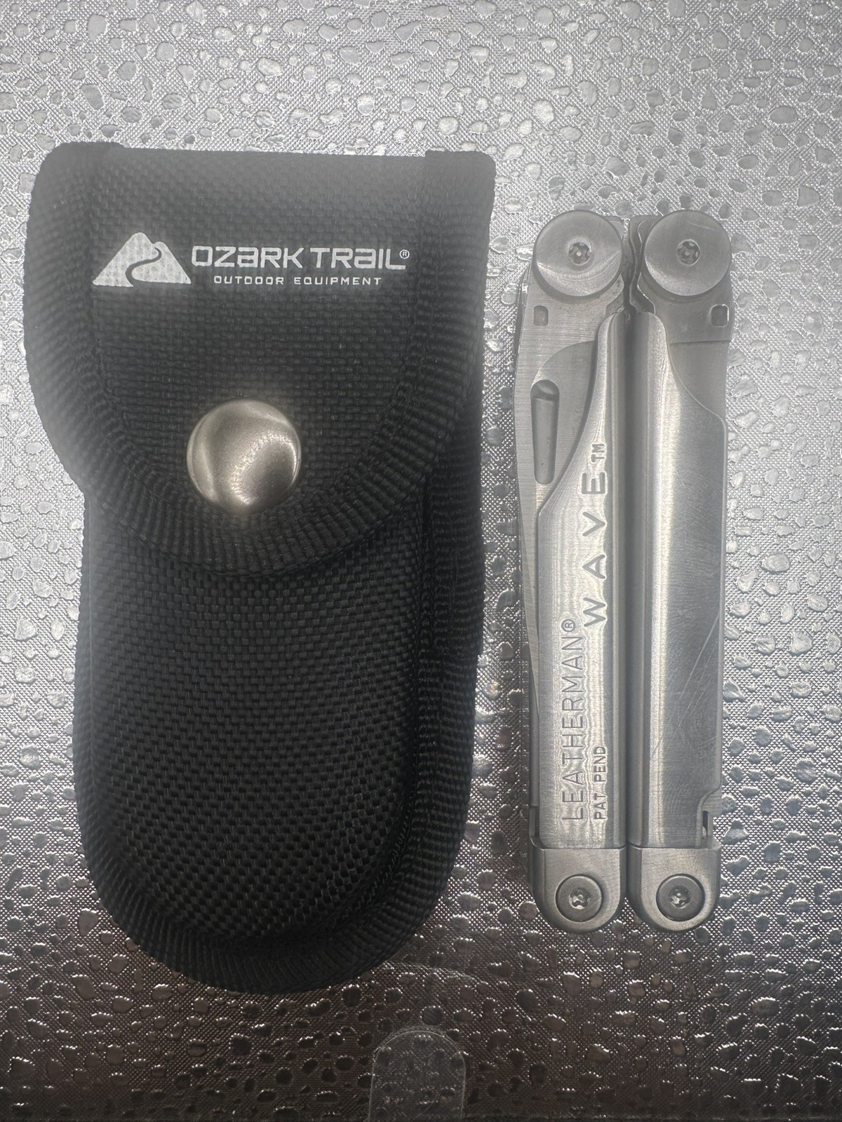 Leatherman Wave Stainless Steel Multitool with Case
