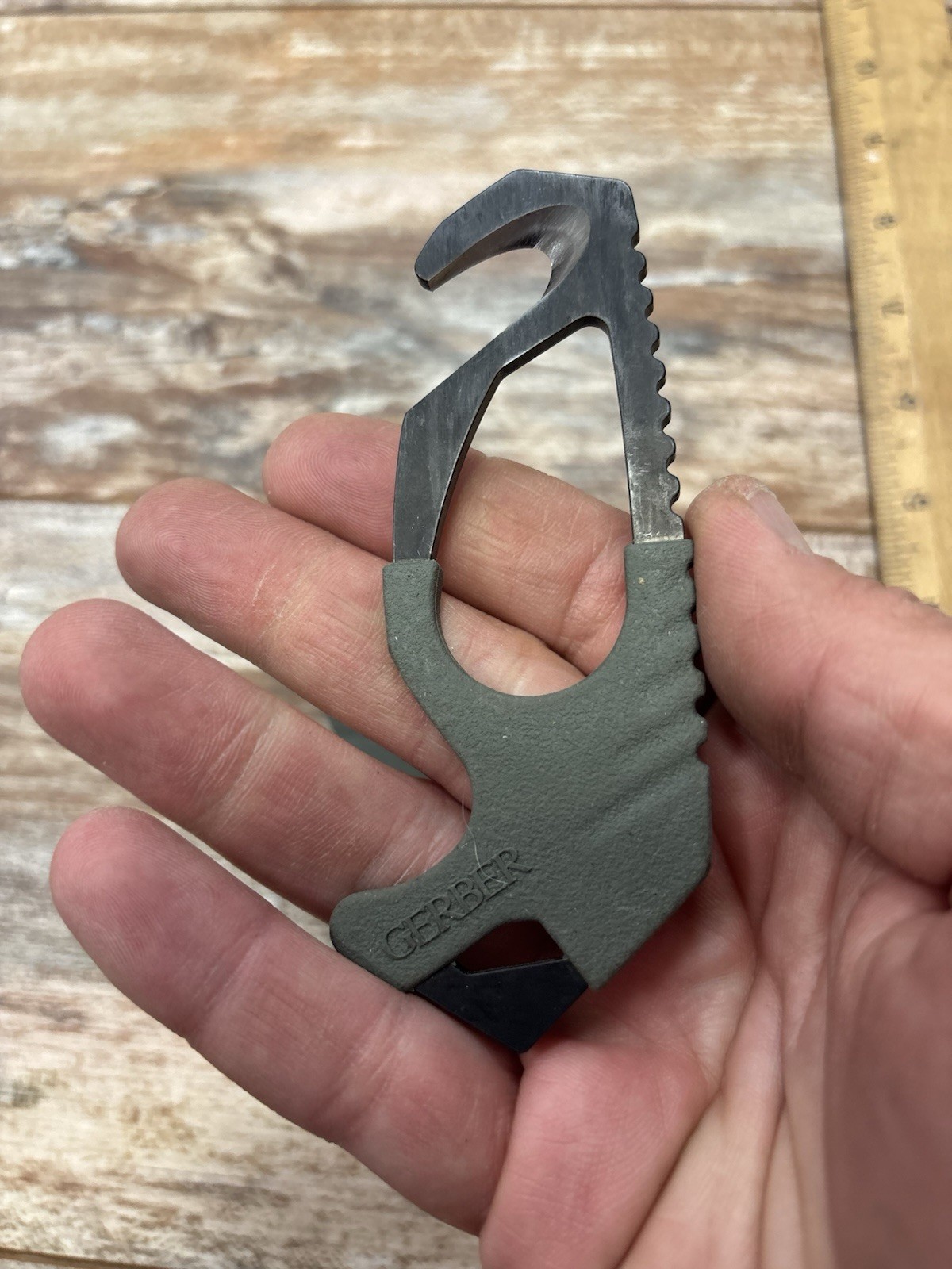 Gerber Sage Green Seat Belt Strap Cutter Rescue Tool