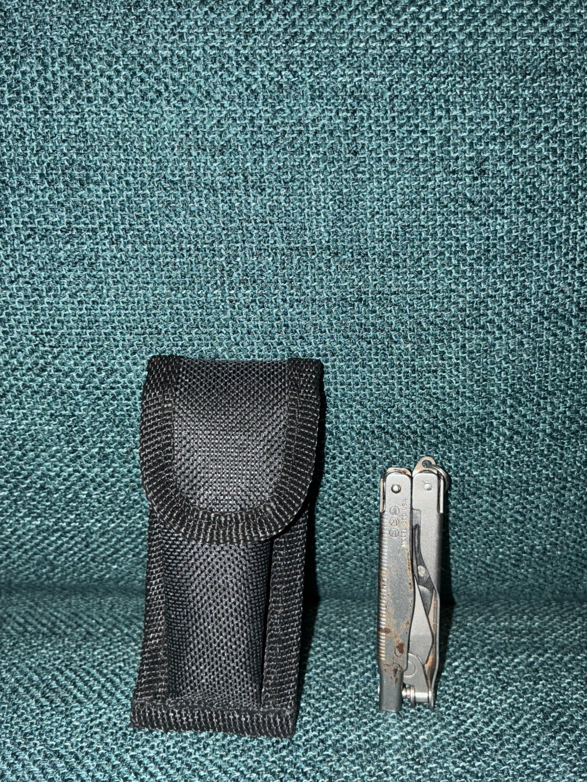 Buck Model 350 Minibuck Tool Multitool Made In USA + Carrying Case