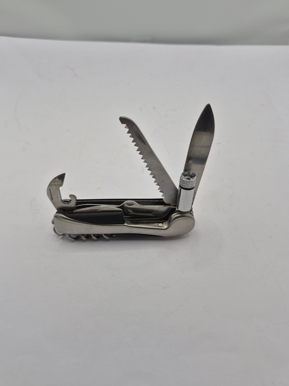 Journeys Edge PT-12/4558 Swiss Everything 13 Function Pocket tool w/LED light