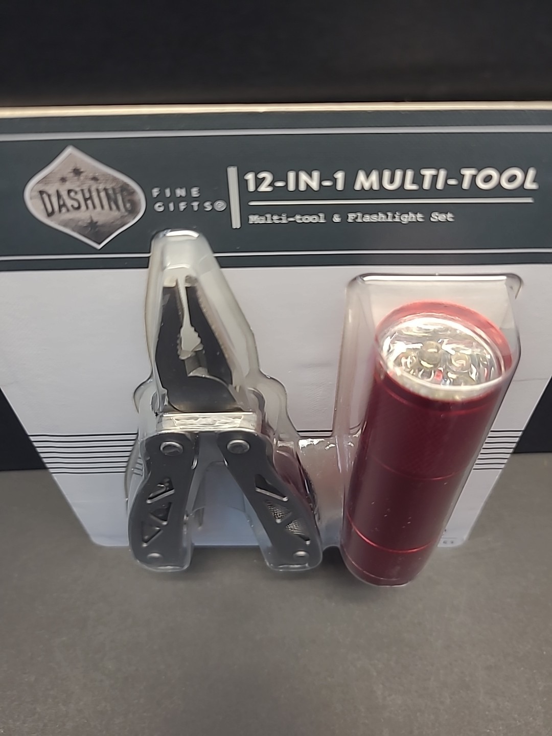 12 – IN – 1 Multi Tool And Red Flashlight Set