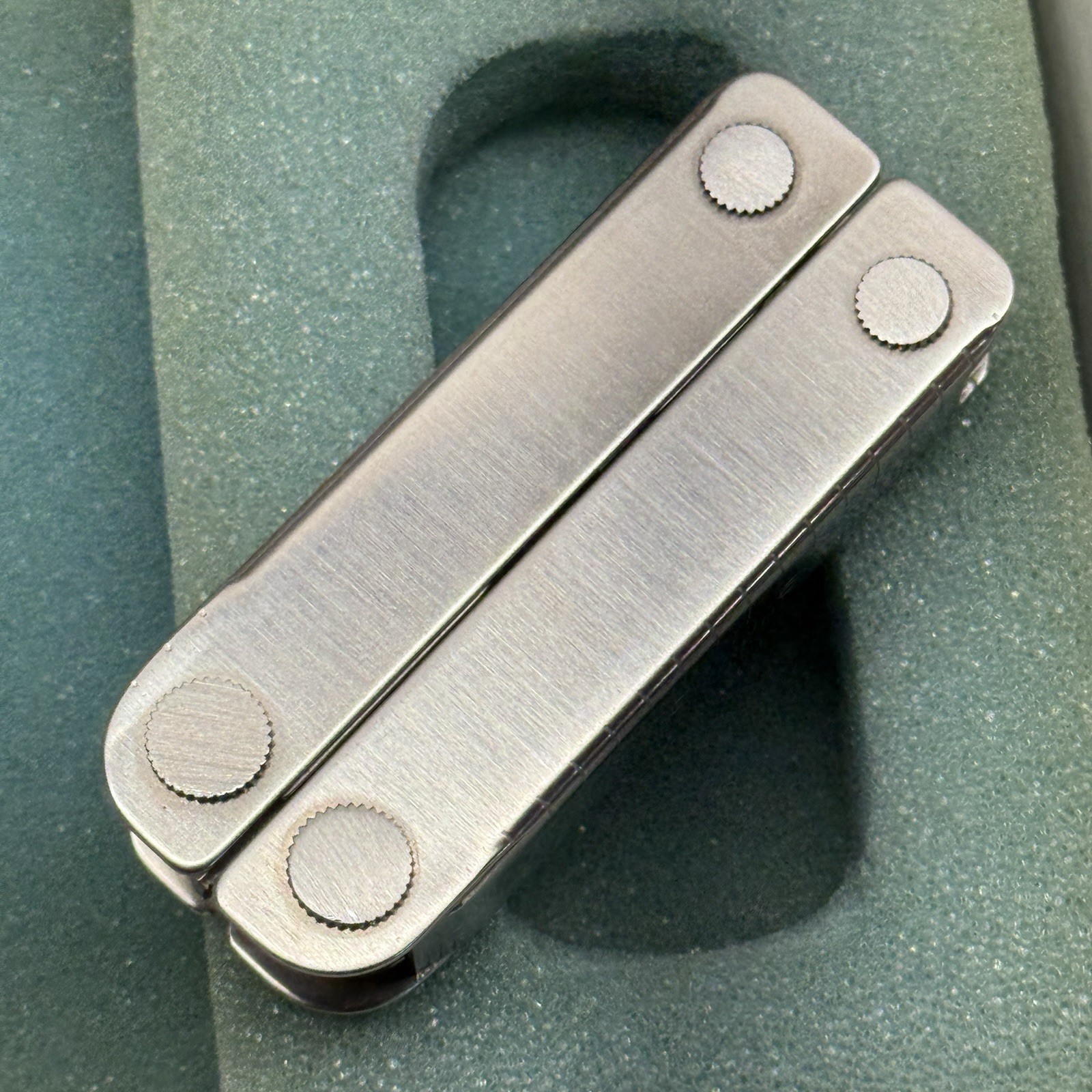 Leatherman MINI TOOL multitool. Variant w/US PAT PEND and Blank side