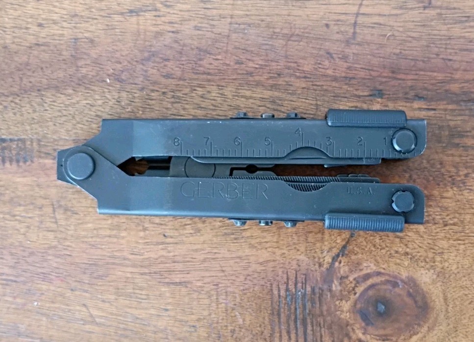 Gerber MP600 Needlenose Multi-Tool Black Oxide With Nylon Sheath