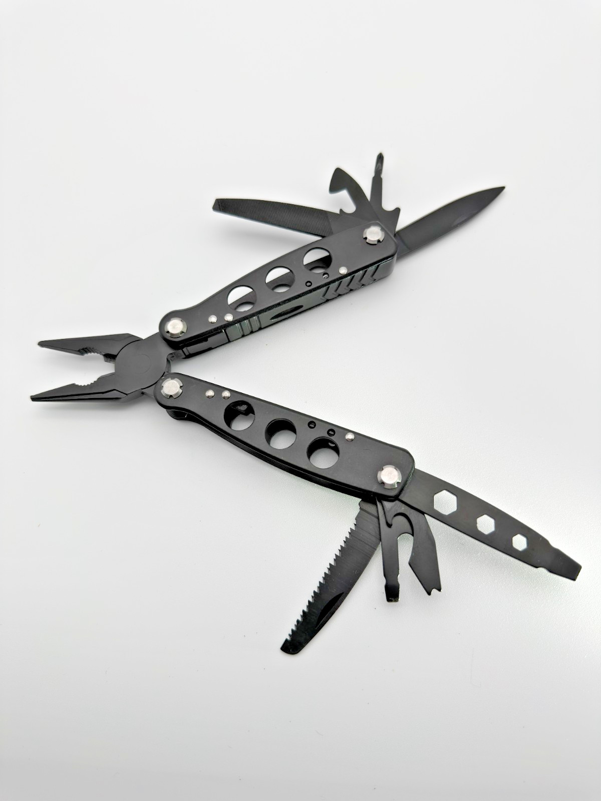 Smith & Wesson Folding Multi Tool Pliers Knife Saw Black Used