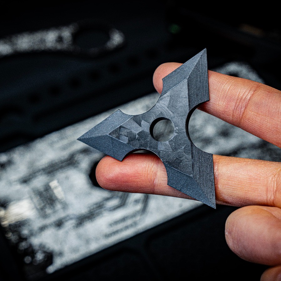 Black Carbon Fiber Triangular Keychain EDC Tool