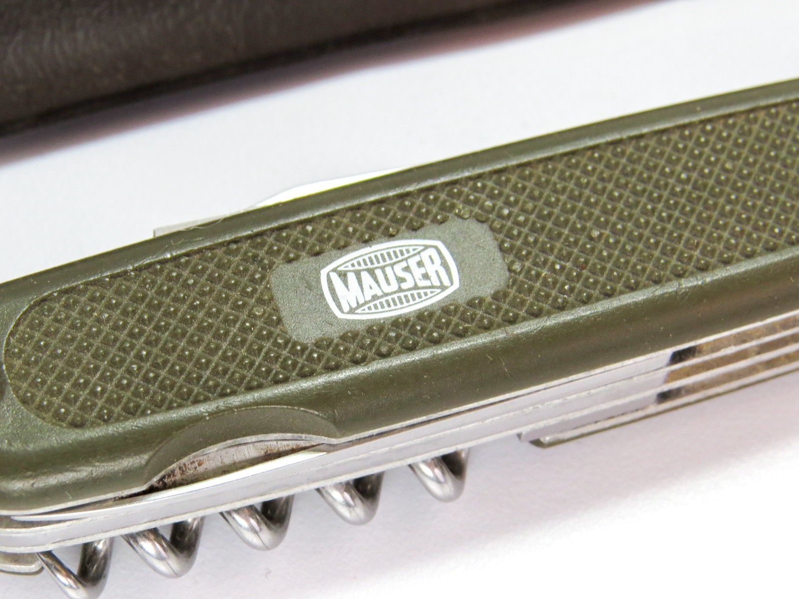 Victorinox 108mm Mauser Swiss Army 5-Blade Pocket Knife – Broken Saw Blade