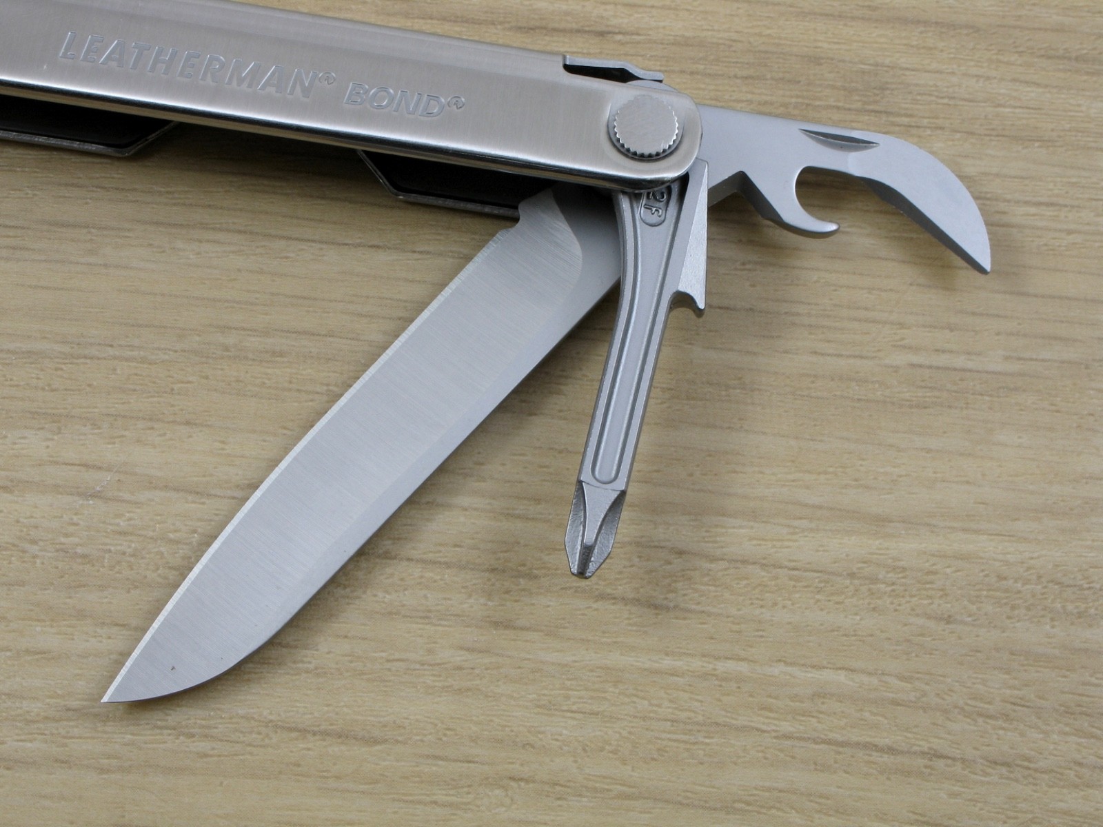 Leatherman Bond Multi-Tool, Sheepsfoot Knife, w/Sheath – “DRAPER” – Excellent