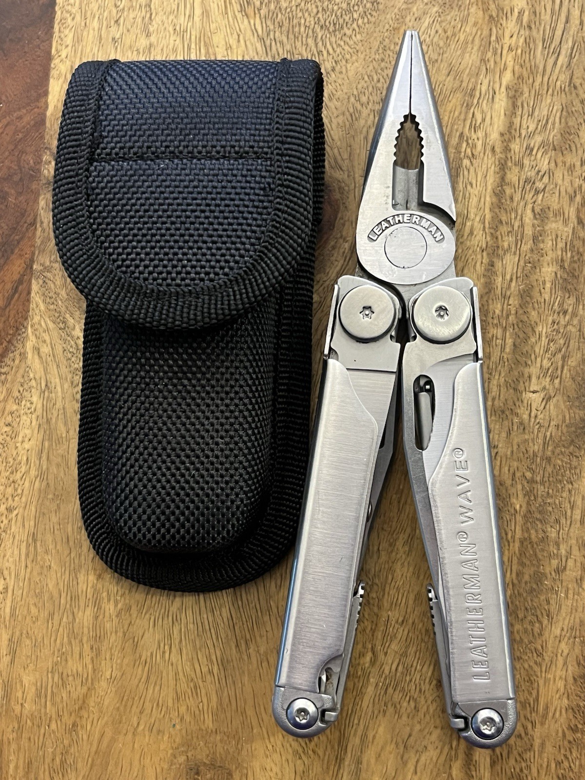 Leatherman Wave Multi-Tool Knife Great Condition!! w/New Sheath ~TASKCo