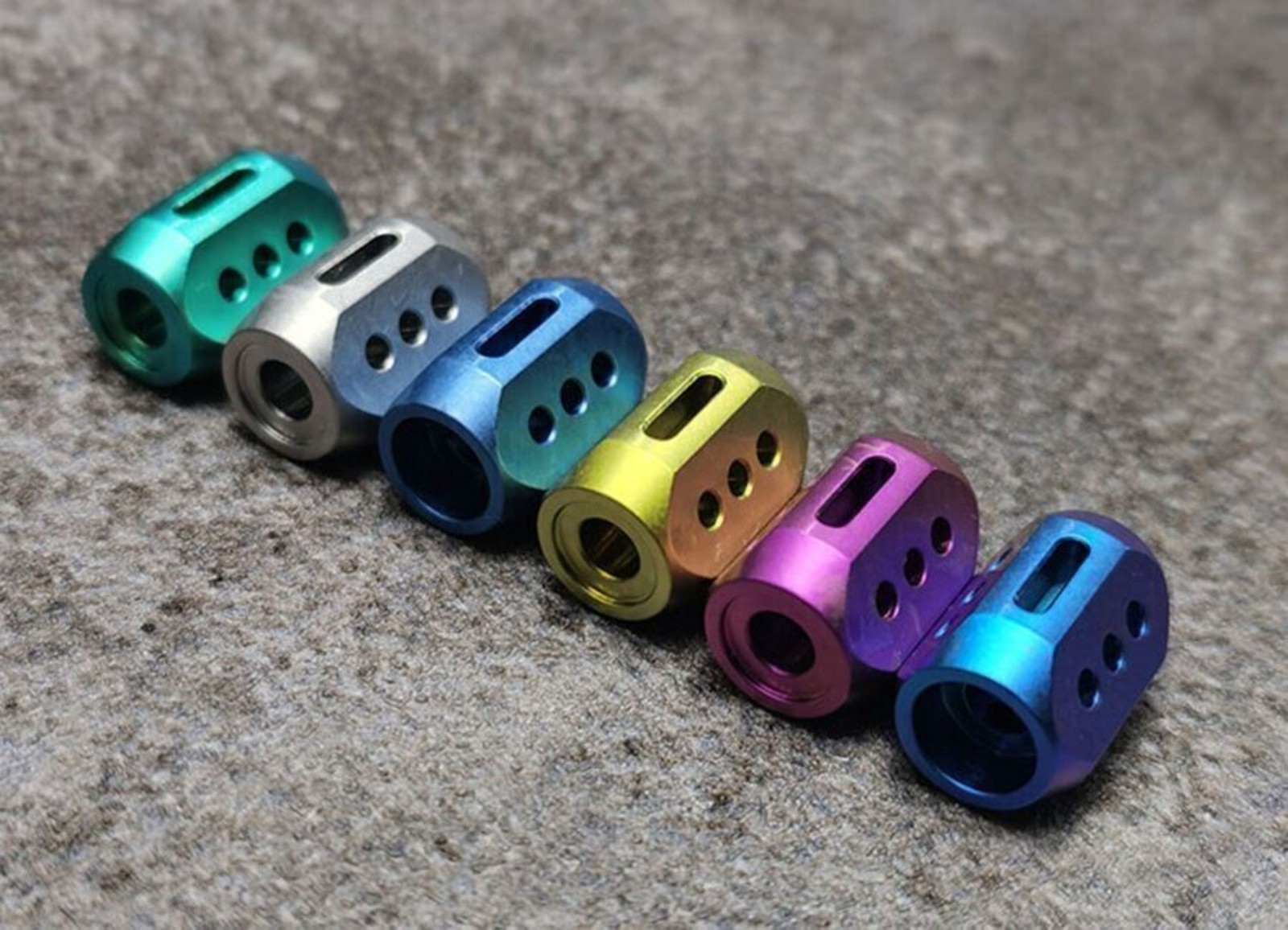 EDC Titanium Alloy Knife Bead DIY Cool Lanyard Bead Umbrella Rope Tool Pendant