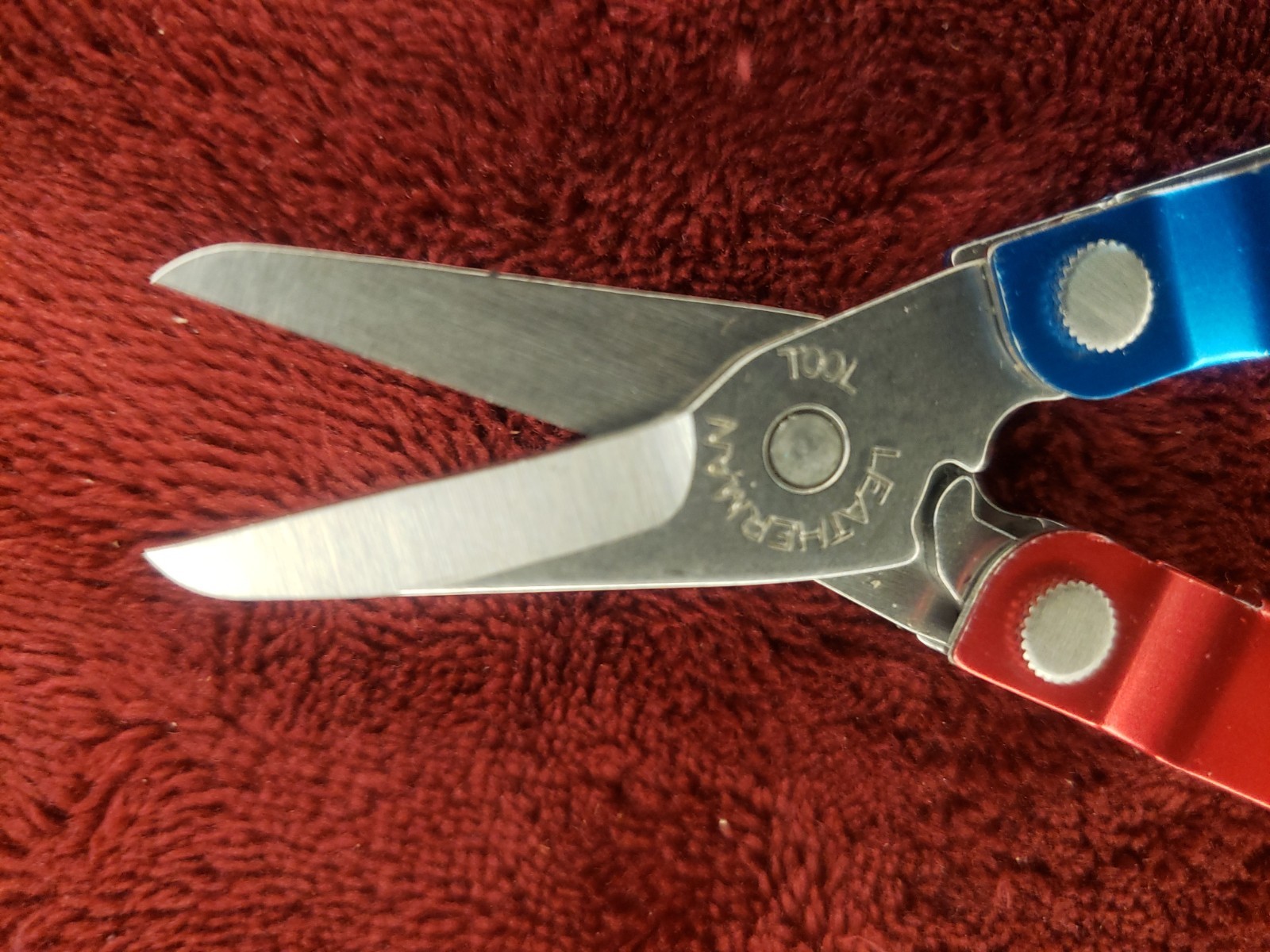 Leatherman Micra Red Blue Multitool White claw keychain 0121 date code