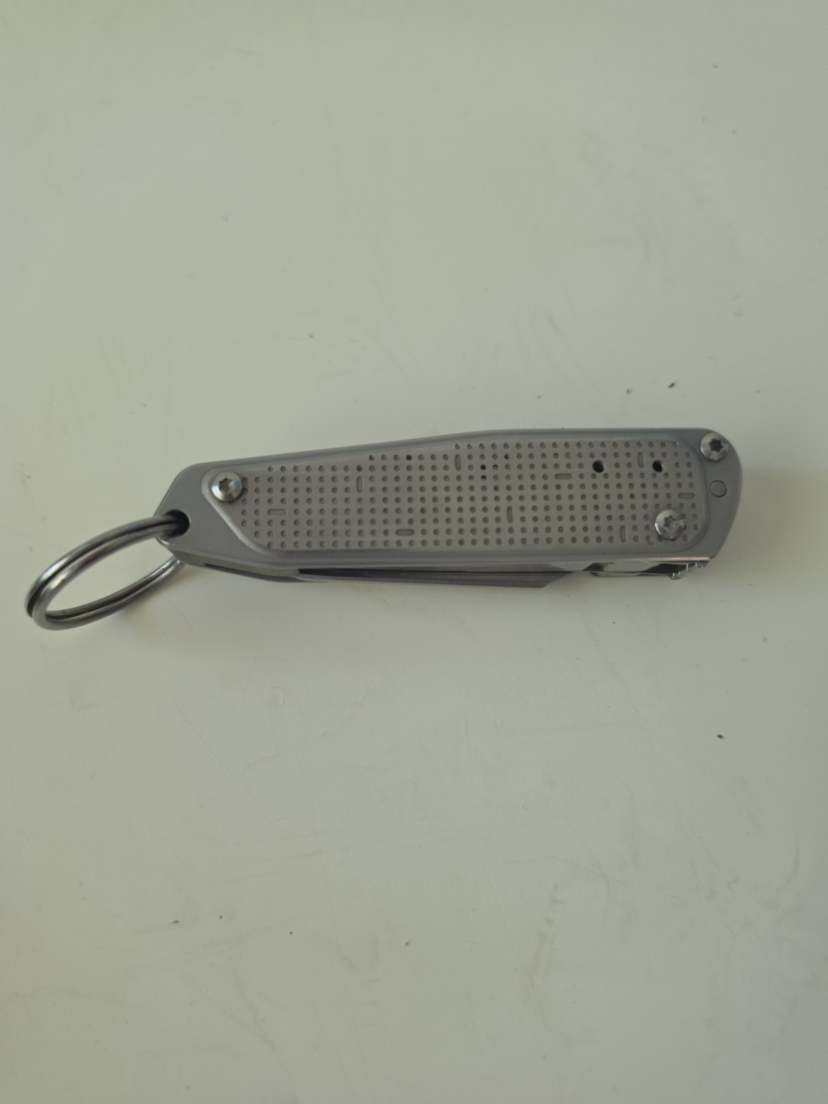 Leatherman FREE T2 Multi-Tool Stainless Steel Straight Edge Silver, 8 Tools