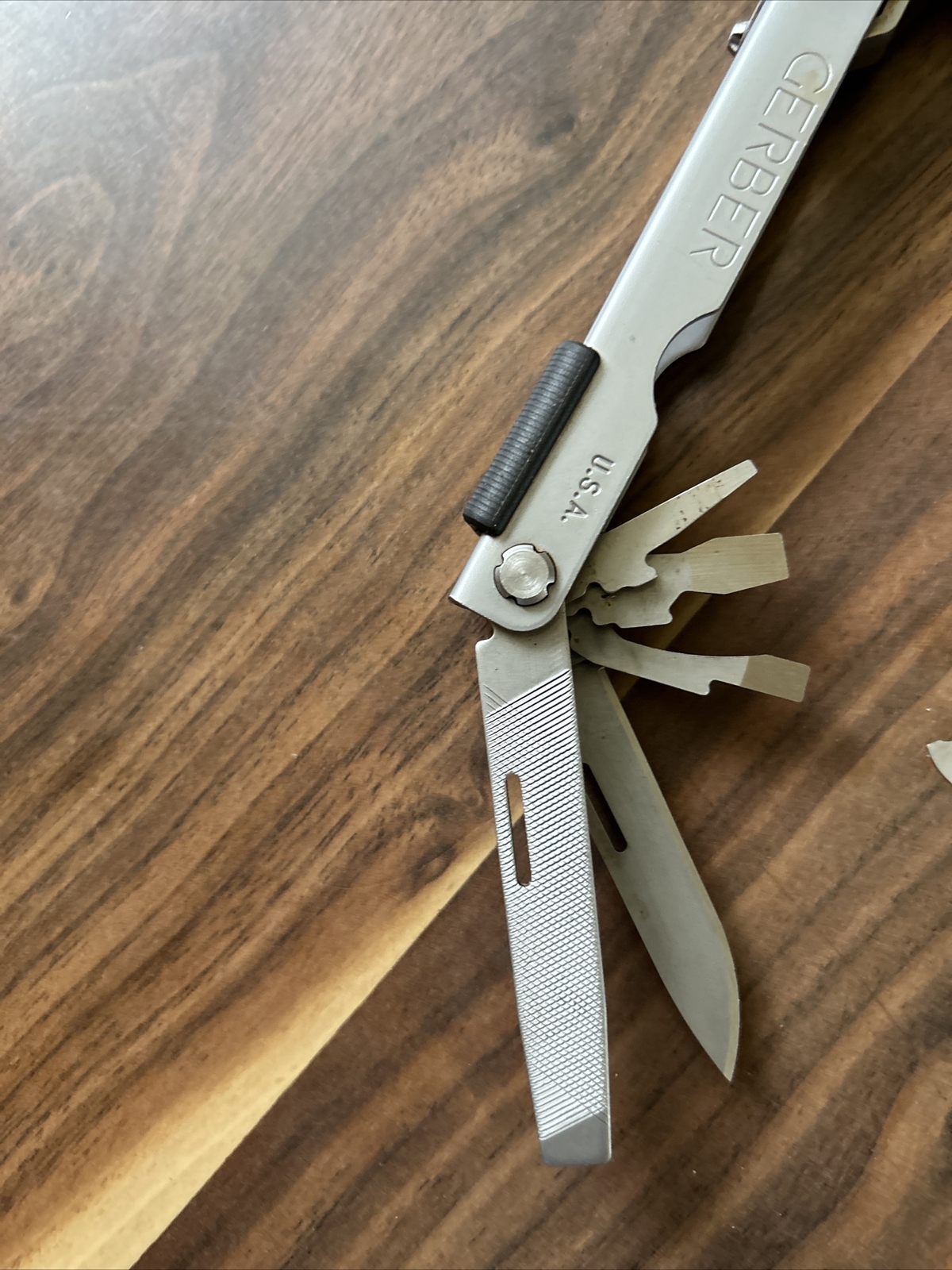 Gerber USA Multi Tool Blunt Nose Pliers Knife W/Sheath
