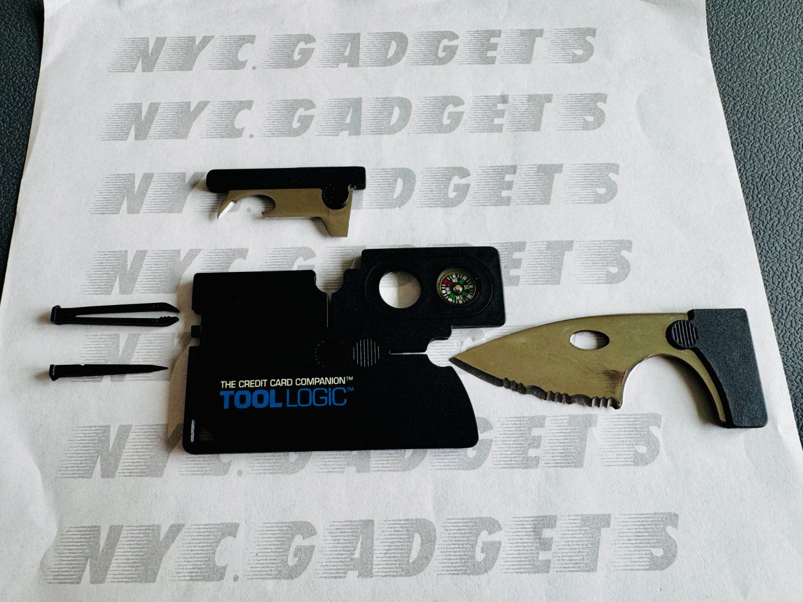 TOOL LOGIC CC1SB Credit Card Size Tool Companion w/ Case (AS-IS)