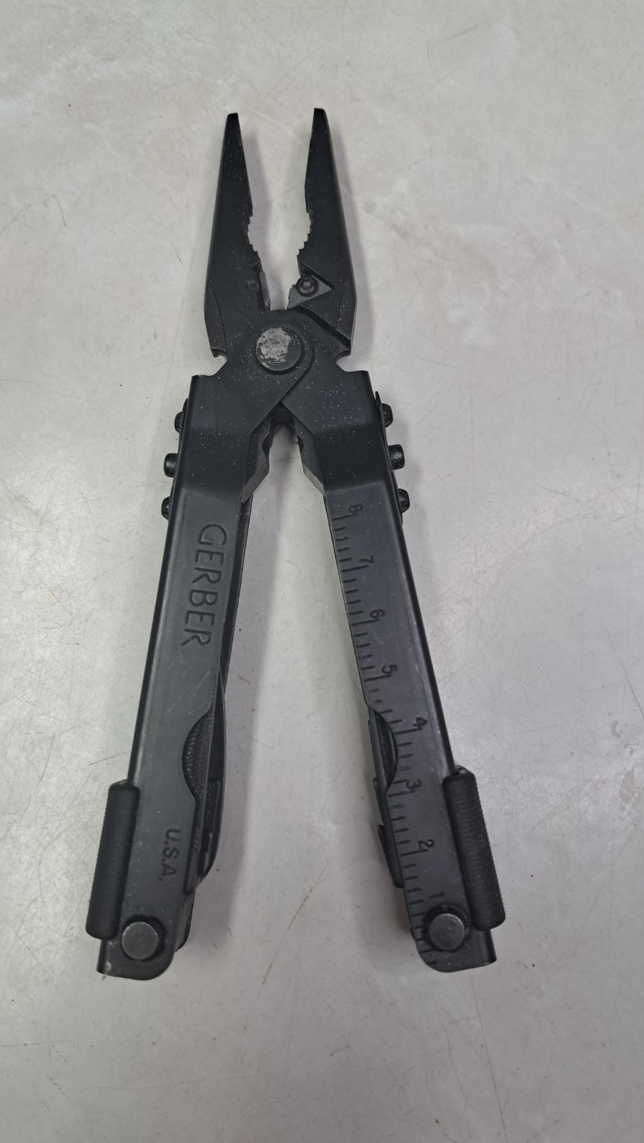 Gerber MP600 Multi-Tool Multi-Plier Black Oxide – Great Condition