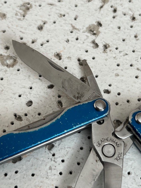 Vintage Leatherman SQUIRT S4 Blue Multi-Tool Keychain Discontinued—