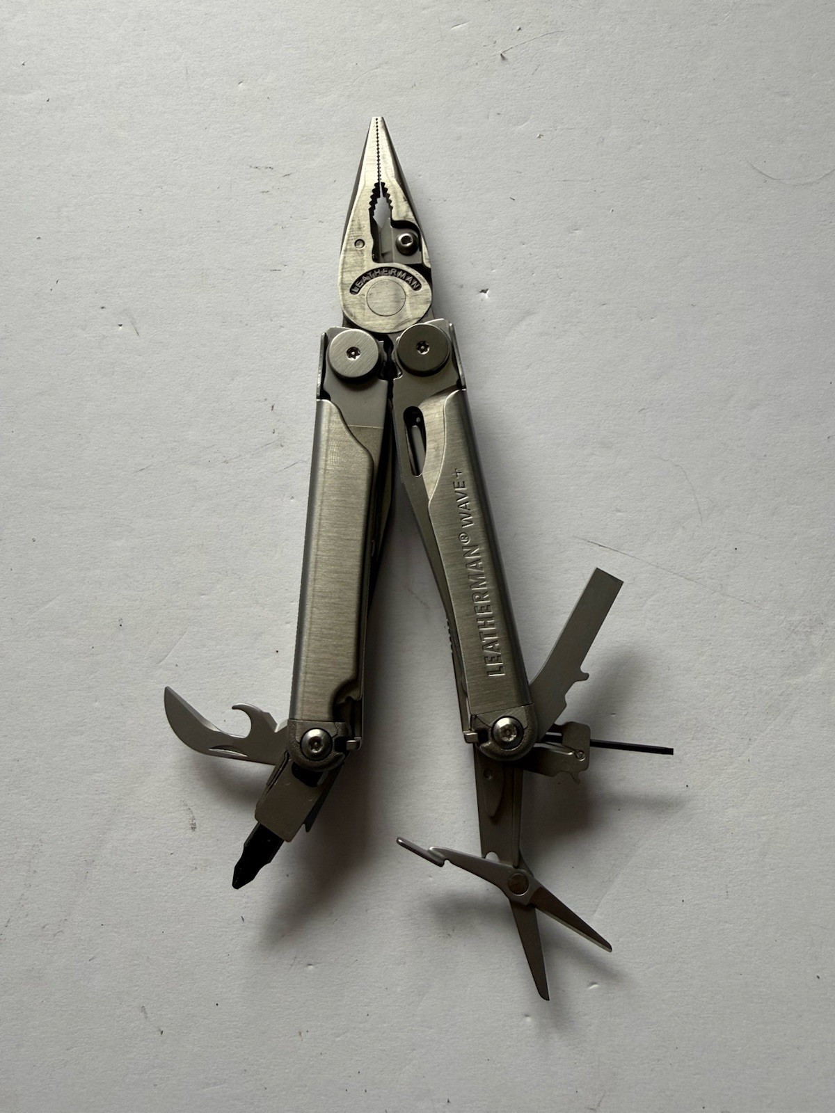 Leatherman Wave Plus Multi-Tool Great Condition w/Sheath