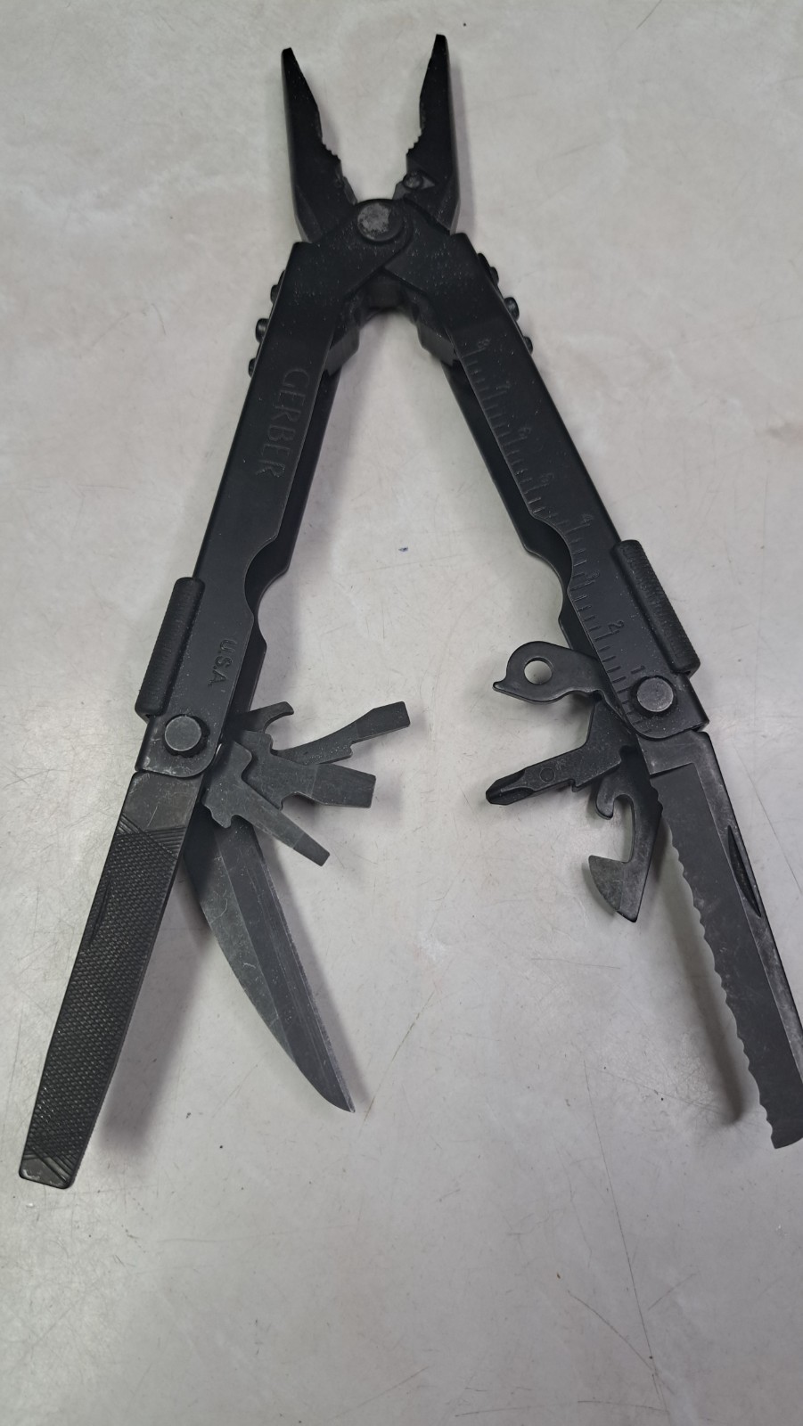 Gerber MP600 Multi-Tool Multi-Plier Black Oxide – Great Condition