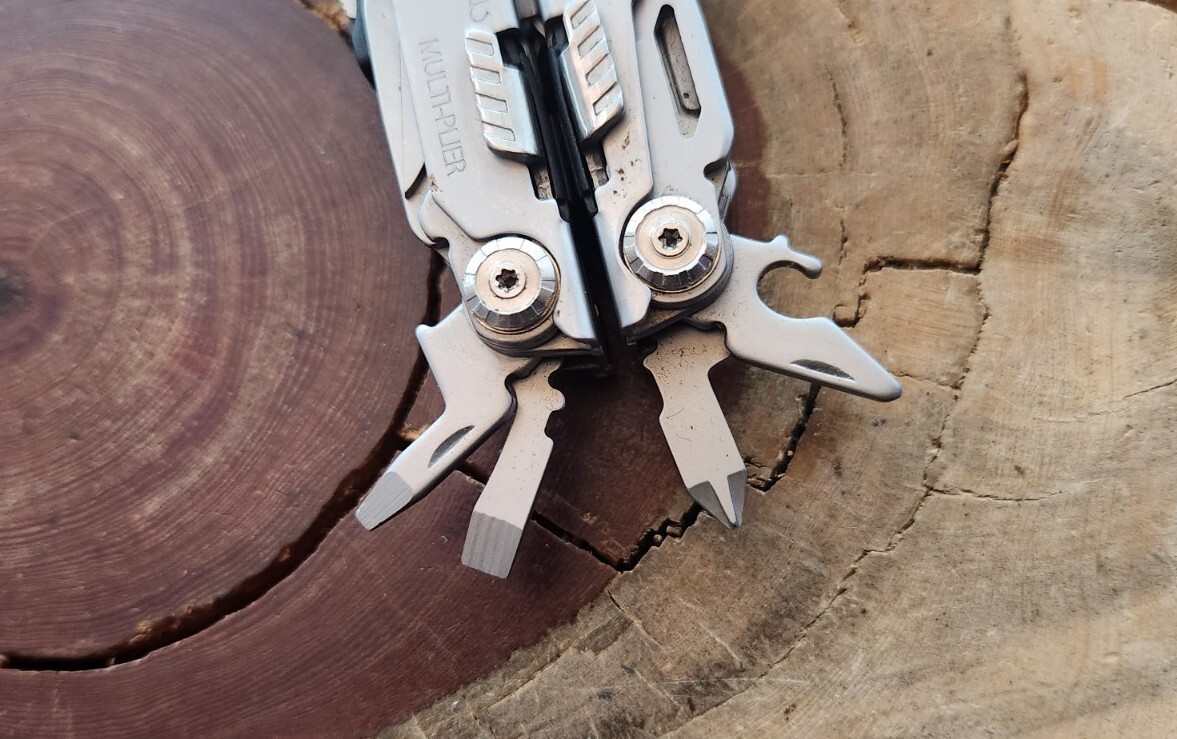 Rare Discontinued Gerber Multi Plier Flik Fisherman Multitool – Excellent N15