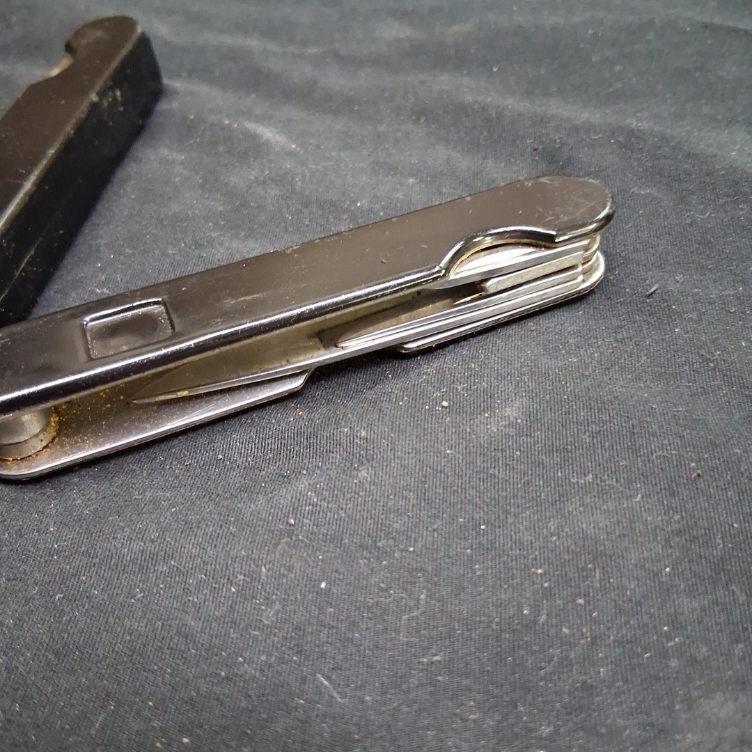 Black Handle Stainless Steel Folding MultiTool