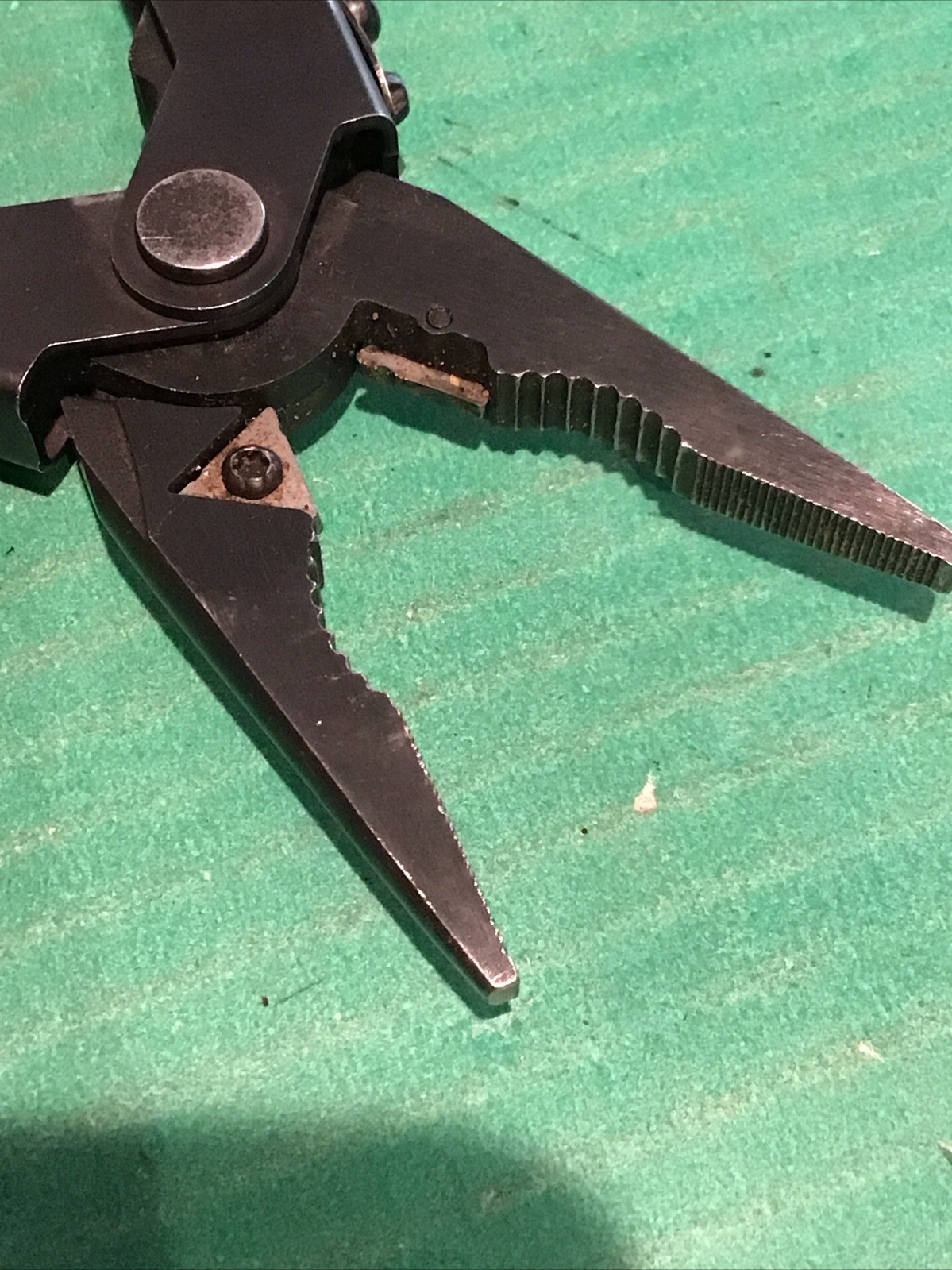 Gerber MP600 Multi-Tool Multi-Plier Needlenose Carbide Cutters Black Oxide