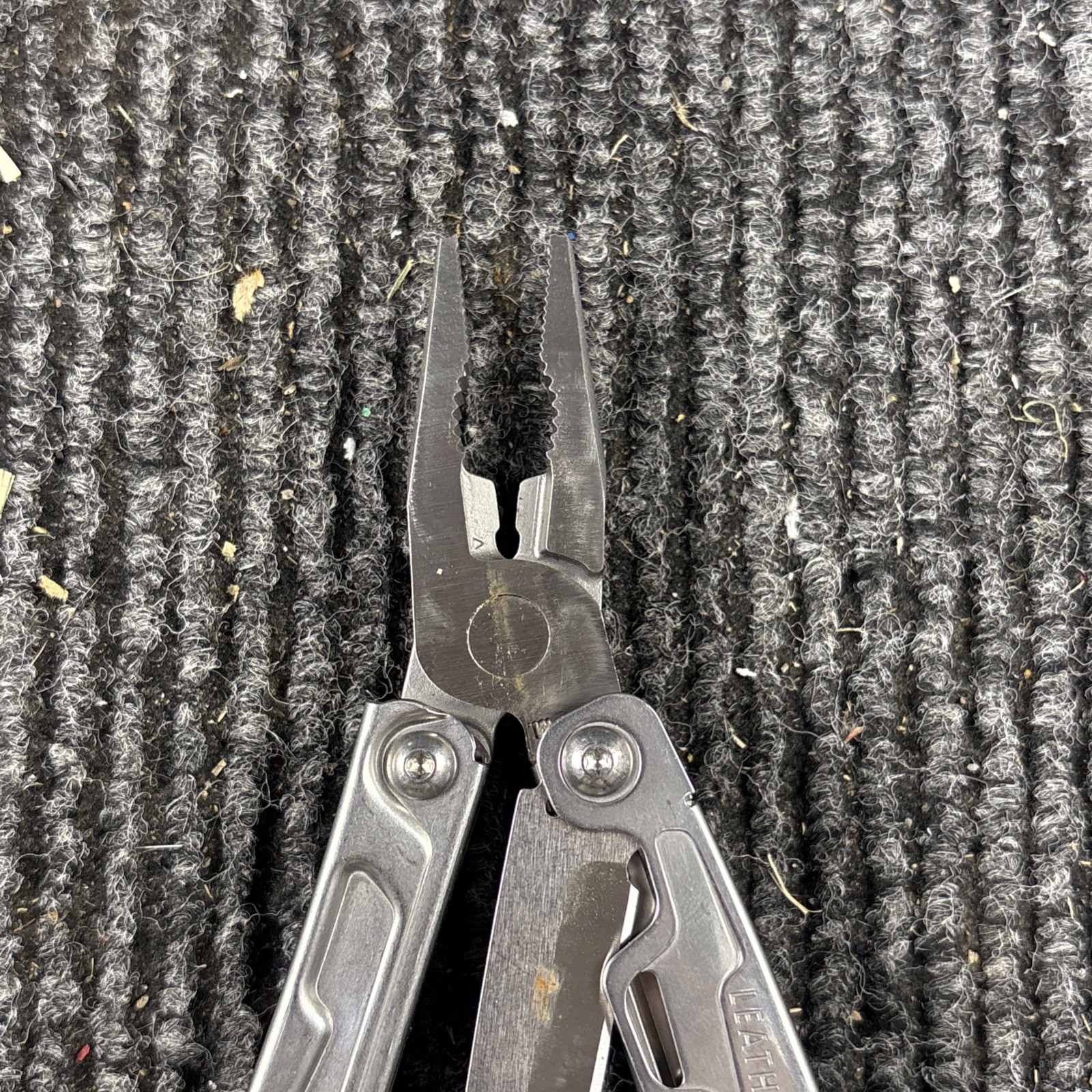 Leatherman Rev 3.8″ Multi-Tool, Stainless! USED (042)