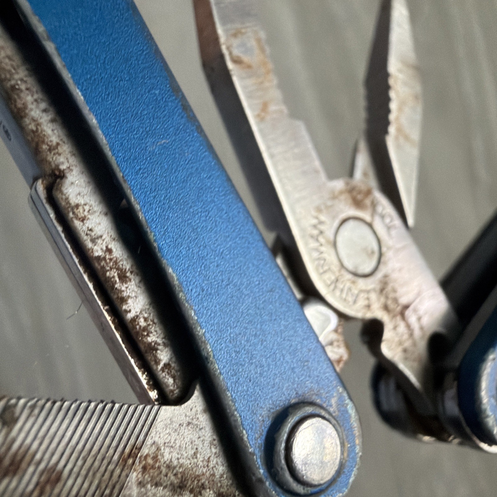 Leatherman Squirt PS4 MultiTool Knife File Lot-2 Scissors Broken Rusty Parts