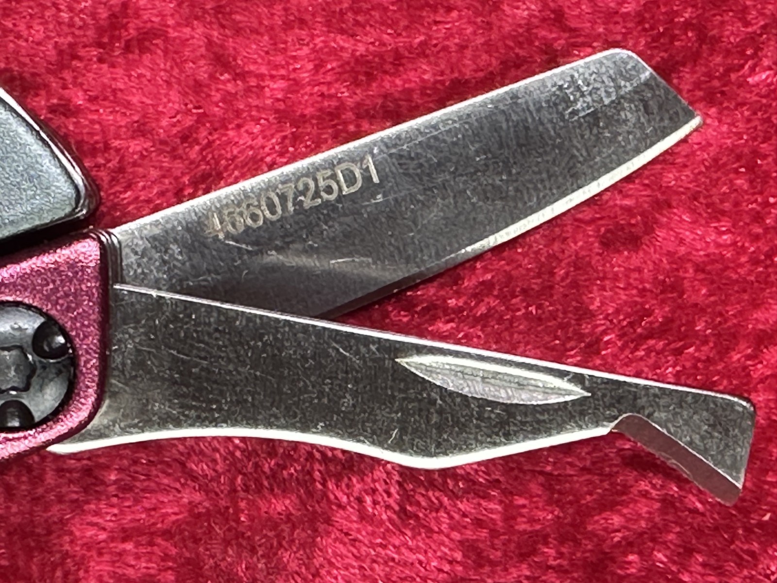 Gerber Dime Burgundy Wine Mini Multi-Tool Keychain Random Pick Rare Color (678)