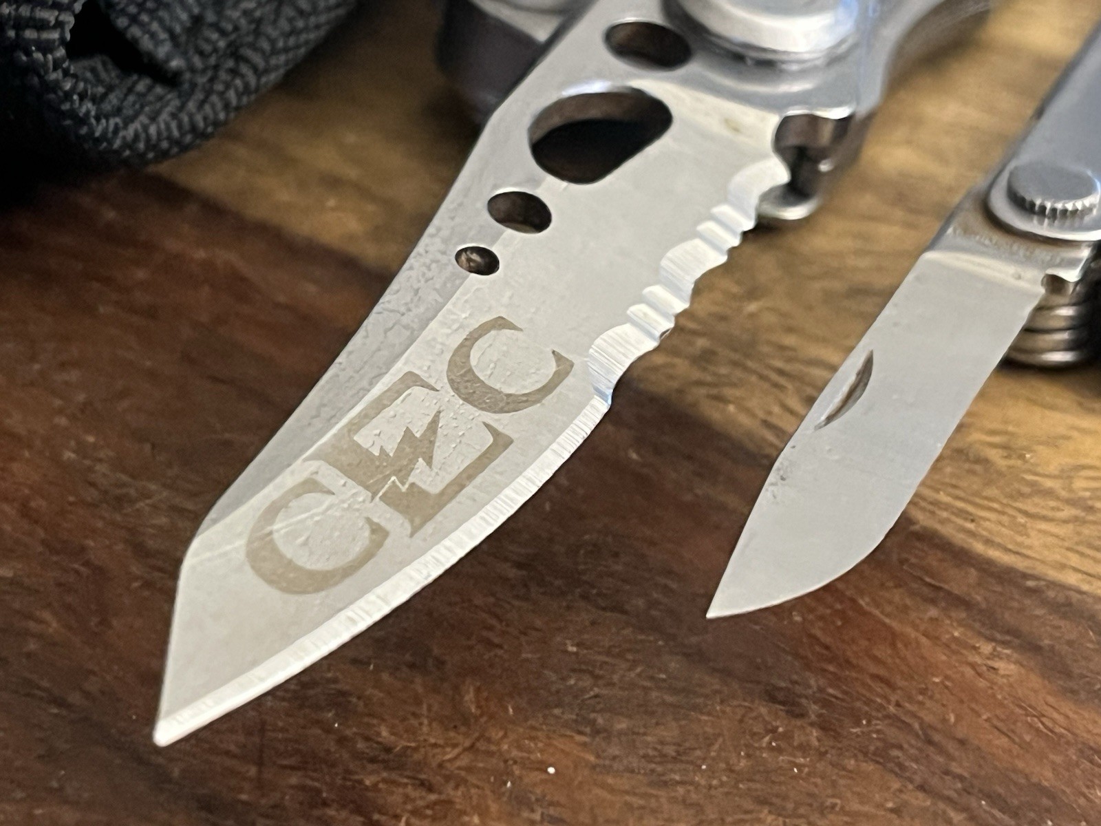 2022 Leatherman Skeletool & MICRA MultiTools SUPER NICE!! w/New Molle Sheath