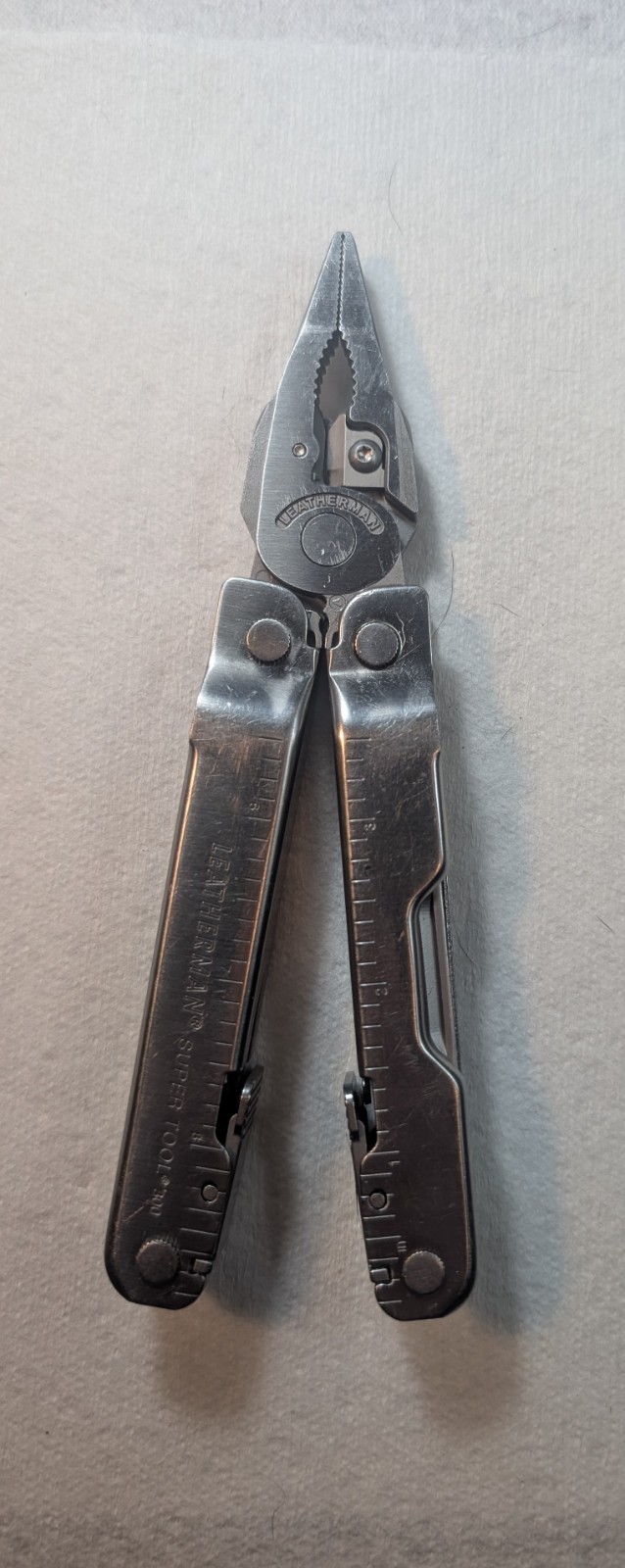 Leatherman Super Tool 300 Multi-Tools –