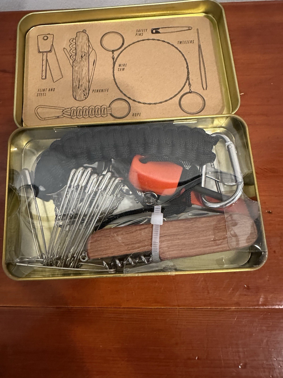 Gentlemen’s Hardware Great Outdoors Kit 368 Hiking Camping Survival Pocket Tools