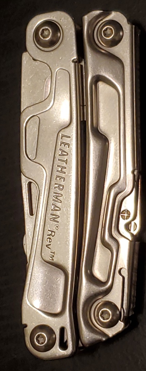 LEATHERMAN REV MULTI-TOOL IS IN PRIMO CONDITION 032
