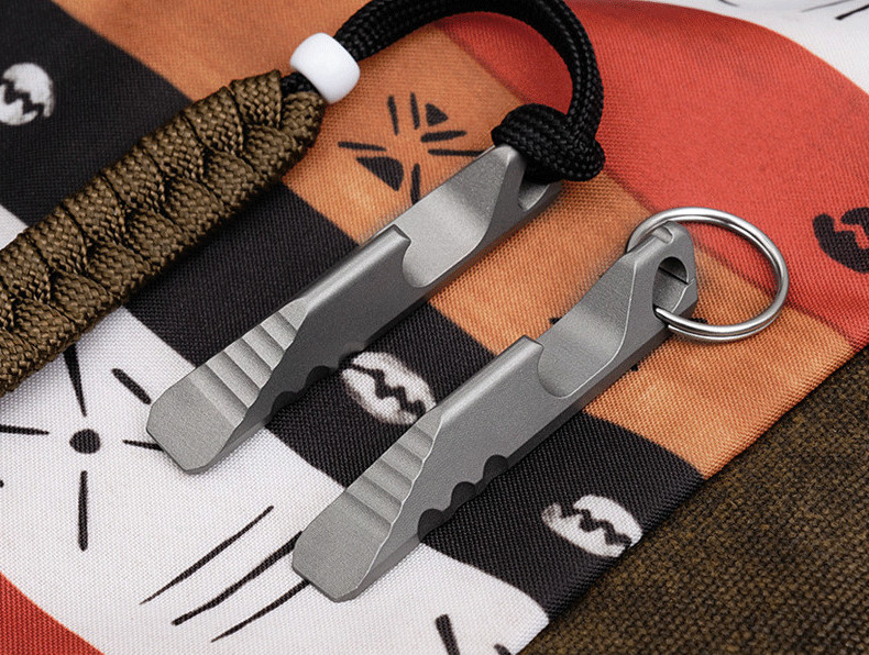 Outdoor Mini Titanium Keychain Pry Bar Crowbar Opener Portable Multi EDC Tools A