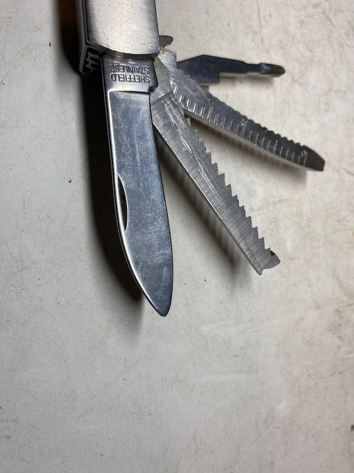 Sheffield Camper Axe-Head Multi Tool Axe Hammer Screwdriver