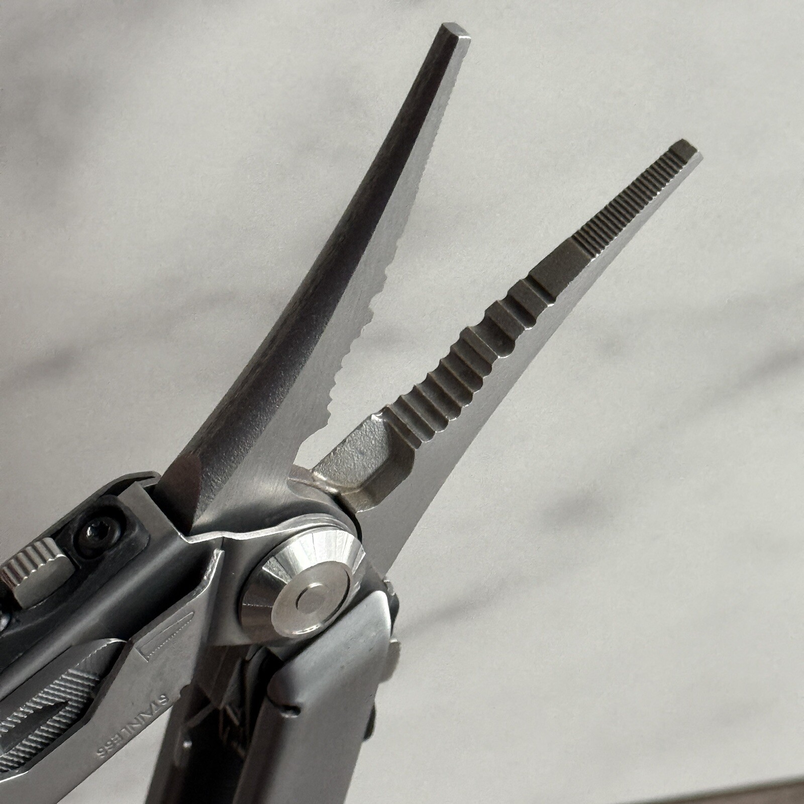 Gerber FLIK Fisherman Multi Plier Gerber FLiK Fish with Extra Long Pliers