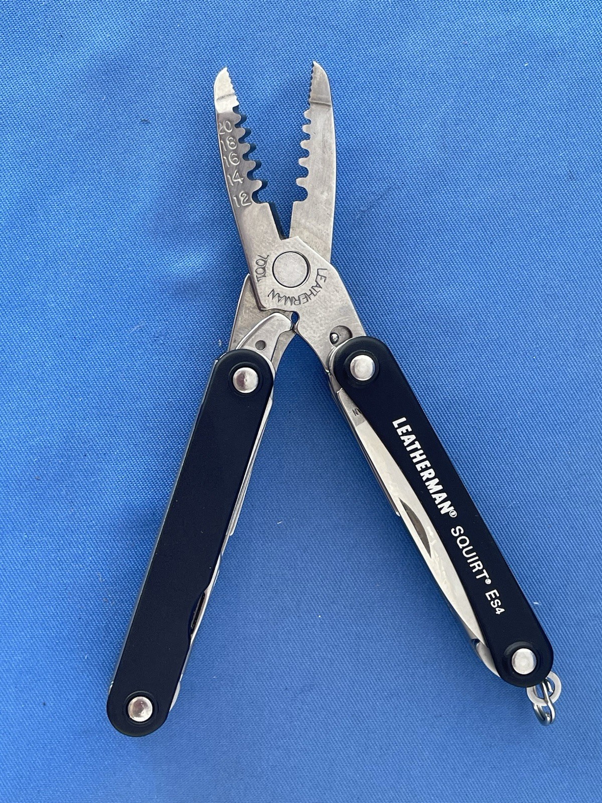 Leatherman Squirt ES4 Multi Tool Knife Wire Stripper New In The Box Black