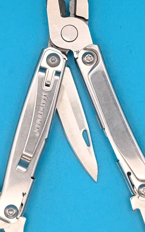 Leatherman Rev 3.8″ Multi-Tool, Stainless!