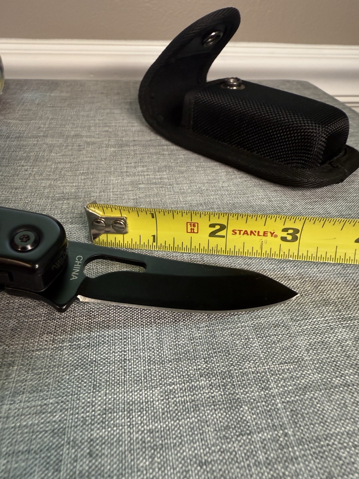 Duralast Multi Tool With Case… Light, Scissors. Screw Driver, Beer Opener