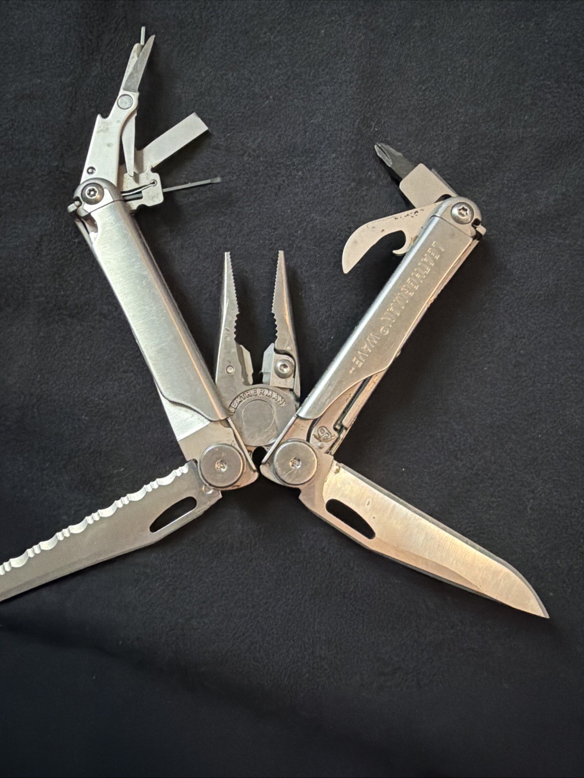 Leatherman Wave plus Multi-Tool Stainless Steel with sheath